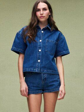 Parke Cropped Short Sleeve Denim Shirt in Medium Wash XS